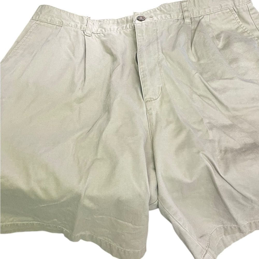 Covington size 38 Men's Classic Tan Shorts excellent condition